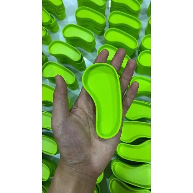 ถาดใส่อาหารและน้ำทรงอุ้งเท้าสำหรับเต่าบก มี 2 ขนาด พร้อมส่งอยู่ไทย foot dish ภาพที่ 4